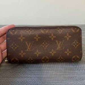Wallet LV leather zipper